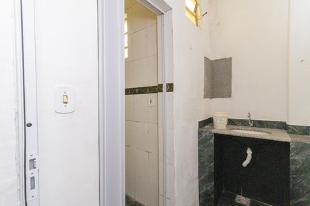 Casa para alugar com 261m², 2 quartos e 2 vagas Casa para alugar com 261m², 2 quartos e 2 vagasLavabo