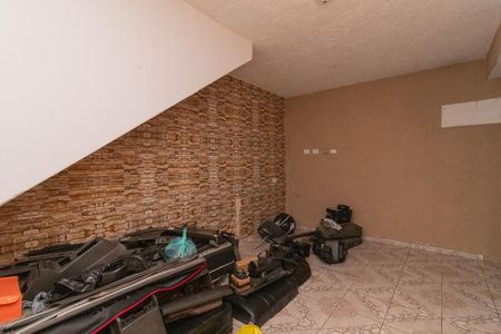 Sala de casa para alugar com 2 quartos, 261m² em Vila Caju, São Paulo