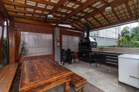 Apartamento à venda com 33m², 1 quarto e sem vagaÁrea Comum - Churrasqueira