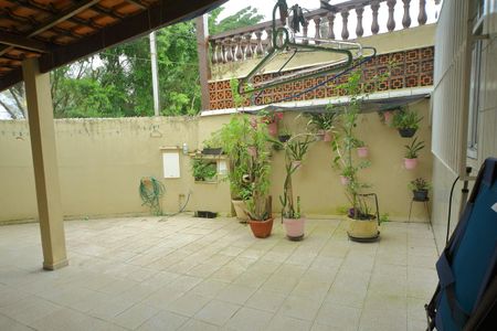 Casa à venda com 202m², 3 quartos e 3 vagasGaragem 