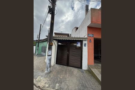 Casa à venda com 202m², 3 quartos e 3 vagas Casa à venda com 202m², 3 quartos e 3 vagasFachada