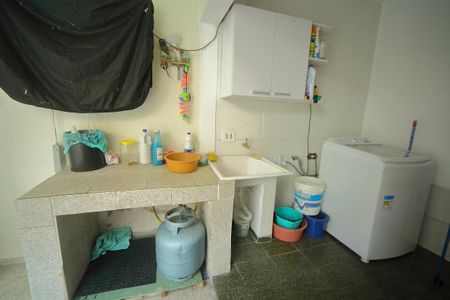 Casa à venda com 202m², 3 quartos e 3 vagasÁrea de Serviço