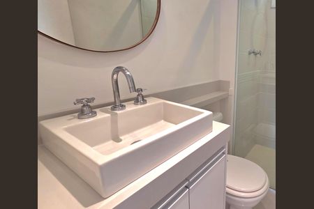 Apartamento à venda com 70m², 2 quartos e 2 vagasBanheiro 