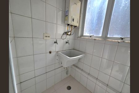 Apartamento à venda com 70m², 2 quartos e 2 vagasÁrea de serviço 