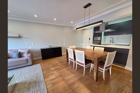 Apartamento à venda com 70m², 2 quartos e 2 vagasSala