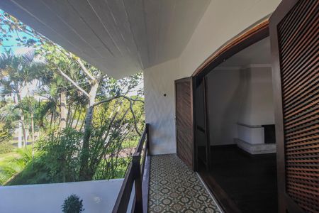 Sacada de casa à venda com 5 quartos, 409m² em Ipanema, Porto Alegre