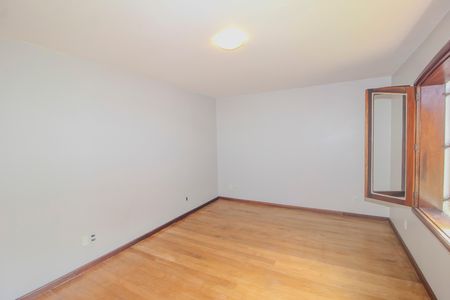 Suite de casa à venda com 5 quartos, 409m² em Ipanema, Porto Alegre