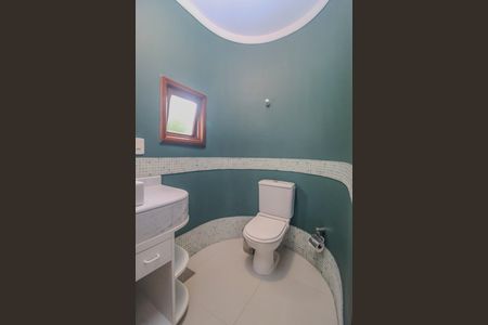 Banheiro de casa à venda com 5 quartos, 409m² em Ipanema, Porto Alegre