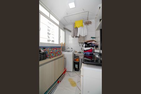 Apartamento à venda com 123m², 3 quartos e 1 vaga Apartamento à venda com 123m², 3 quartos e 1 vagaÁrea de Serviço