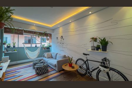 Apartamento à venda com 83m², 2 quartos e sem vagaSala