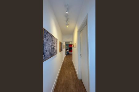 Apartamento à venda com 83m², 2 quartos e sem vagaCorredor