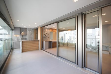 Varanda de apartamento para alugar com 3 quartos, 150m² em Indianópolis, São Paulo