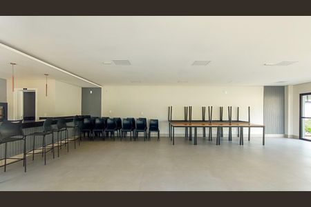 Apartamento para alugar com 44m², 2 quartos e 1 vaga Apartamento para alugar com 44m², 2 quartos e 1 vagaÁrea comum - Salão de festas