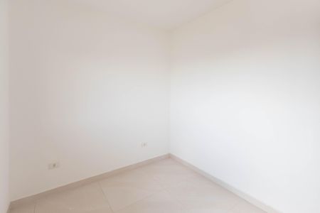 Quarto 2 de apartamento para alugar com 2 quartos, 40m² em Vila Paiva, São Paulo