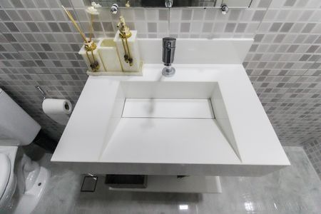 Casa à venda com 116m², 2 quartos e 2 vagas Casa à venda com 116m², 2 quartos e 2 vagasLavabo