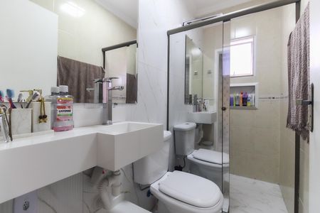 Casa à venda com 116m², 2 quartos e 2 vagas Casa à venda com 116m², 2 quartos e 2 vagasBanheiro