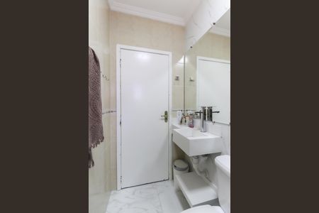 Casa à venda com 116m², 2 quartos e 2 vagas Casa à venda com 116m², 2 quartos e 2 vagasBanheiro