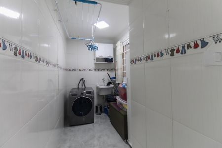 Casa à venda com 116m², 2 quartos e 2 vagas Casa à venda com 116m², 2 quartos e 2 vagasCozinha