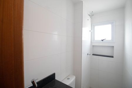 Apartamento para alugar com 39m², 2 quartos e sem vaga Apartamento para alugar com 39m², 2 quartos e sem vagaBanheiro