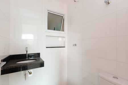 Apartamento à venda com 39m², 2 quartos e sem vaga Apartamento à venda com 39m², 2 quartos e sem vagaBanheiro