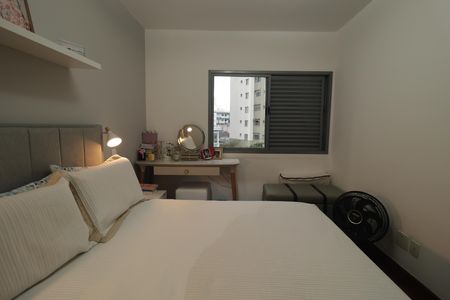Apartamento à venda com 86m², 2 quartos e 1 vagaQuarto 2