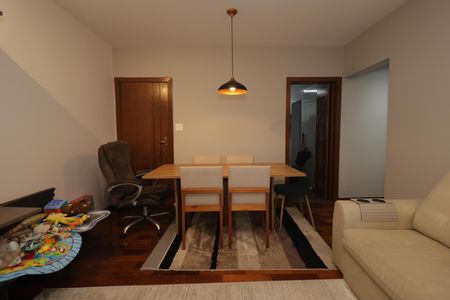 Apartamento à venda com 86m², 2 quartos e 1 vagaSala