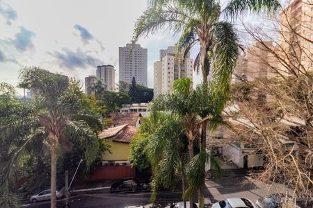 Apartamento para alugar com 242m², 4 quartos e 3 vagas