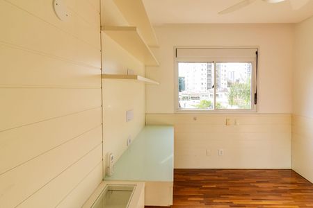 Apartamento para alugar com 242m², 4 quartos e 3 vagas