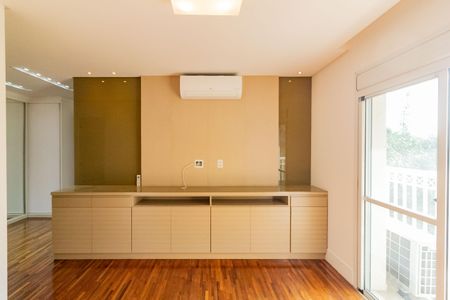 Apartamento para alugar com 242m², 4 quartos e 3 vagas