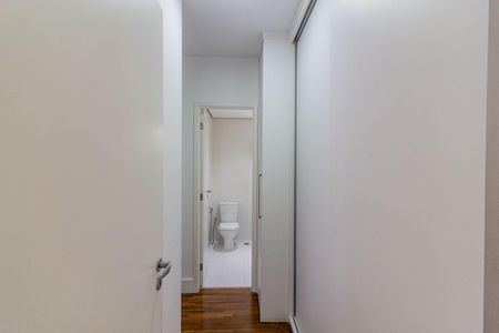 Apartamento para alugar com 242m², 4 quartos e 3 vagas