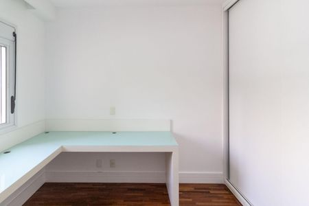 Apartamento para alugar com 242m², 4 quartos e 3 vagas