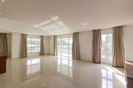 Sala de apartamento para alugar com 4 quartos, 242m² em Vila Sofia, São Paulo