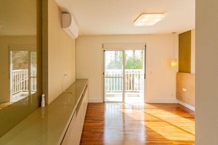Apartamento para alugar com 242m², 4 quartos e 3 vagas