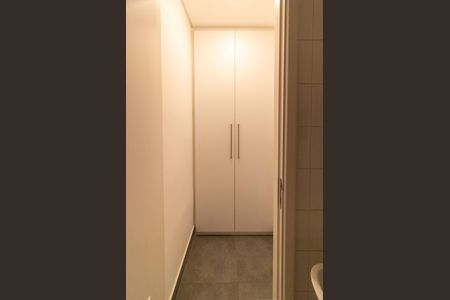 Apartamento para alugar com 242m², 4 quartos e 3 vagas