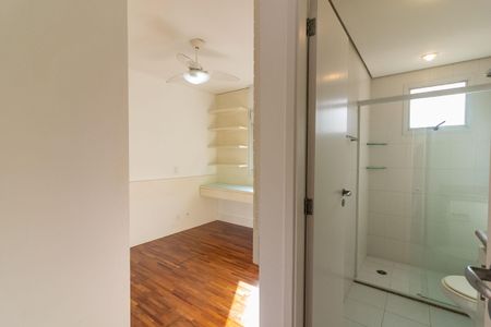 Apartamento para alugar com 242m², 4 quartos e 3 vagas