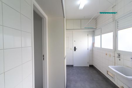 Apartamento para alugar com 242m², 4 quartos e 3 vagas