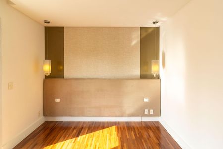 Apartamento para alugar com 242m², 4 quartos e 3 vagas