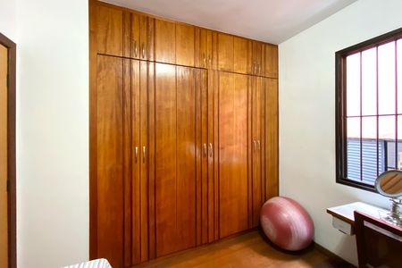 Apartamento para alugar com 109m², 4 quartos e 2 vagas Apartamento para alugar com 109m², 4 quartos e 2 vagasQuarto 3