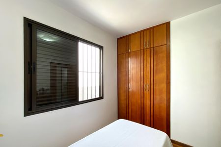 Apartamento para alugar com 109m², 4 quartos e 2 vagas Apartamento para alugar com 109m², 4 quartos e 2 vagasQuarto 4
