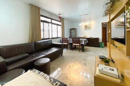 Sala de apartamento para alugar com 4 quartos, 109m² em São Pedro, Belo Horizonte