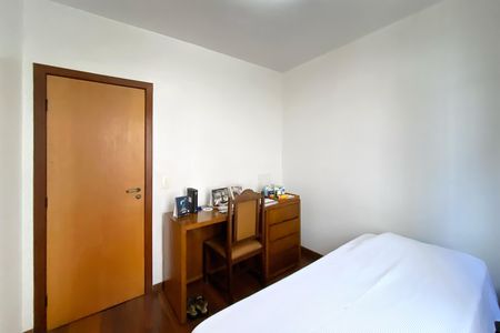 Apartamento para alugar com 109m², 4 quartos e 2 vagas Apartamento para alugar com 109m², 4 quartos e 2 vagasQuarto 4