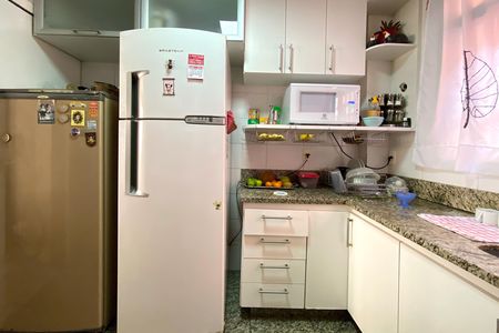 Apartamento para alugar com 109m², 4 quartos e 2 vagas Apartamento para alugar com 109m², 4 quartos e 2 vagasCozinha
