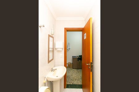 Casa para alugar com 160m², 5 quartos e 2 vagas Casa para alugar com 160m², 5 quartos e 2 vagasBanheiro 2