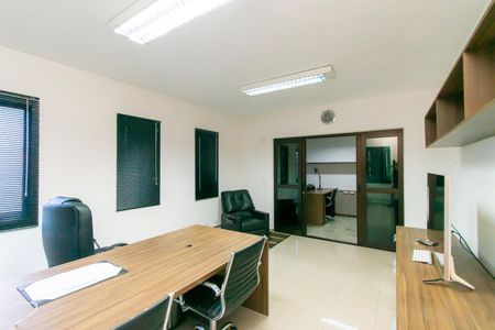Casa para alugar com 160m², 5 quartos e 2 vagas Casa para alugar com 160m², 5 quartos e 2 vagasQuarto 5