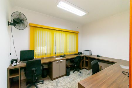Casa para alugar com 160m², 5 quartos e 2 vagas Casa para alugar com 160m², 5 quartos e 2 vagasQuarto 1
