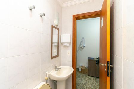 Casa para alugar com 160m², 5 quartos e 2 vagas Casa para alugar com 160m², 5 quartos e 2 vagasBanheiro 2
