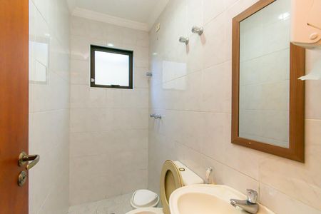 Casa para alugar com 160m², 5 quartos e 2 vagas Casa para alugar com 160m², 5 quartos e 2 vagasBanheiro 2