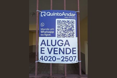 Casa à venda com 210m², 3 quartos e 2 vagas Casa à venda com 210m², 3 quartos e 2 vagasPlaca