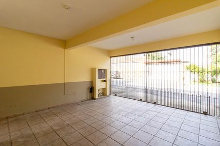 Casa à venda com 210m², 3 quartos e 2 vagas Casa à venda com 210m², 3 quartos e 2 vagasGaragem