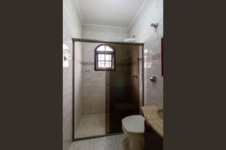 Casa à venda com 210m², 3 quartos e 2 vagas Casa à venda com 210m², 3 quartos e 2 vagasBanheiro